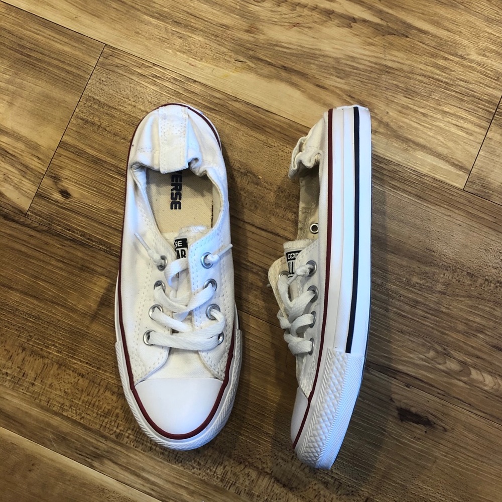 White Converse ⭐️